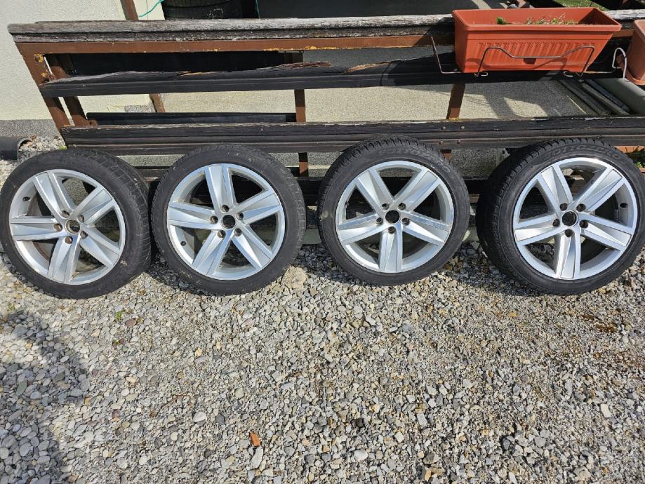 Alu felge 17'' rupe 5x112, 4 kom. 3C8 601 025 Q RIM