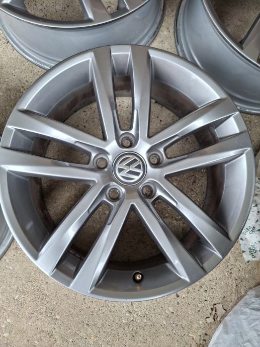 Alu felge 17'' rupe 5x112, 4 kom. VW Golf 7