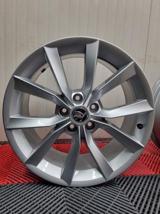 Alu felge 18''cola škoda orginal 5x112 rupe top stanje