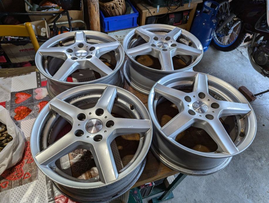 Alu felge DEZENT 15'' rupe 5x112, 4 kom. Škoda, Audi,VW,Seat