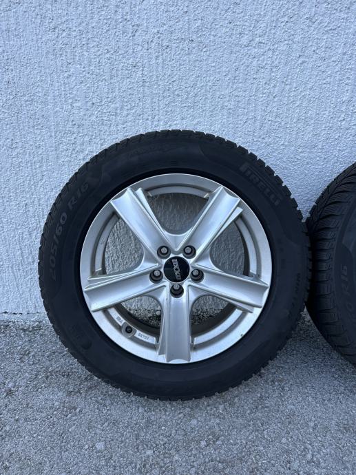 Alu felge Oxxo sa zimskim gumama 16'' rupe 5x100, 4 kom.