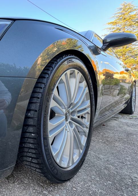 Audi A5 original felge 18 i zimske gume Michelin