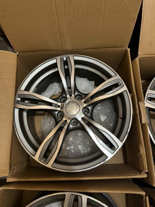 BMW M5  Alu felge 18'' rupe 5x120, 4 kom.