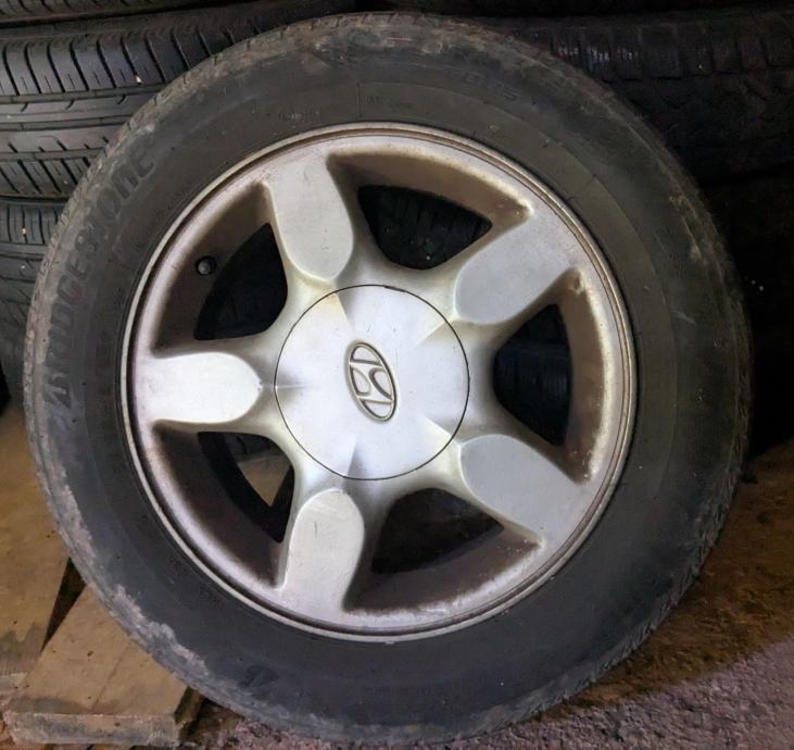 Hyundai alu felge 15" rupe 4x114.3, 4 kom.