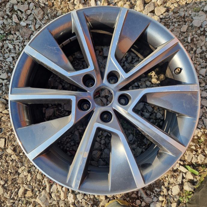 Original škoda  18'' rupe 5x112, 1 kom.