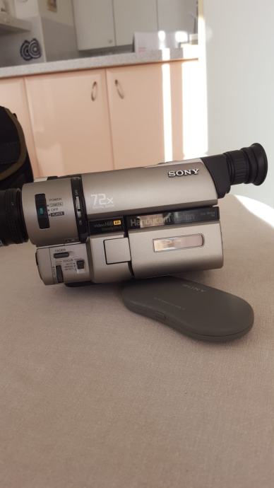 Kamera Sony CCD TRV65E