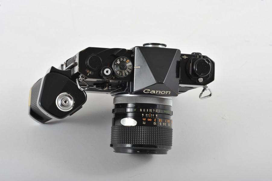 Canon F1 plus motor drive MF (kolekcionarski primjerak)