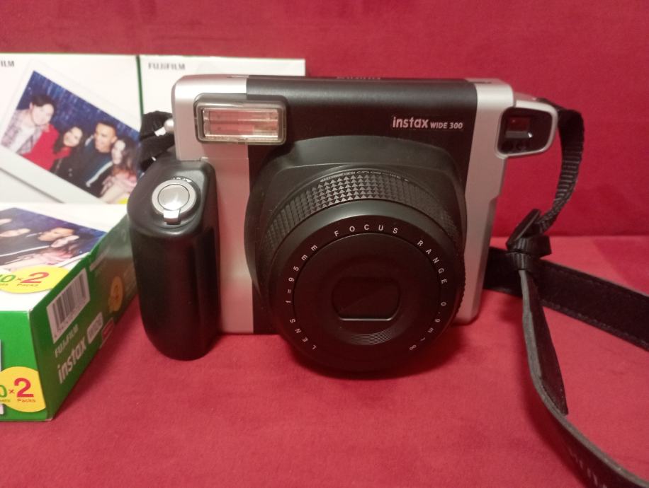 FUJI INSTAX WIDE CAMERA