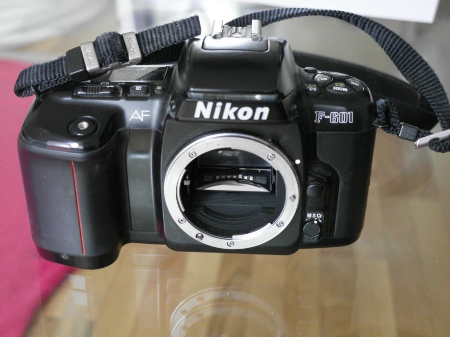 Nikon F601