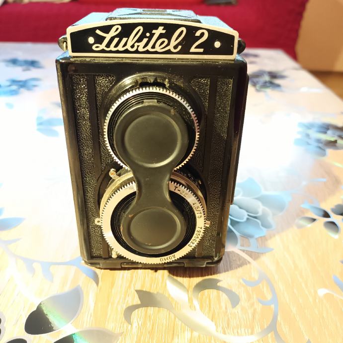 Lubitel 2