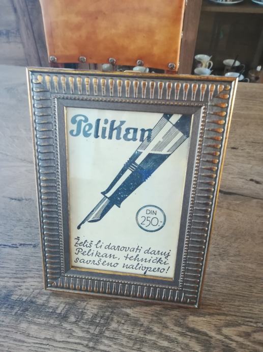 Pelikan uramljena reklama