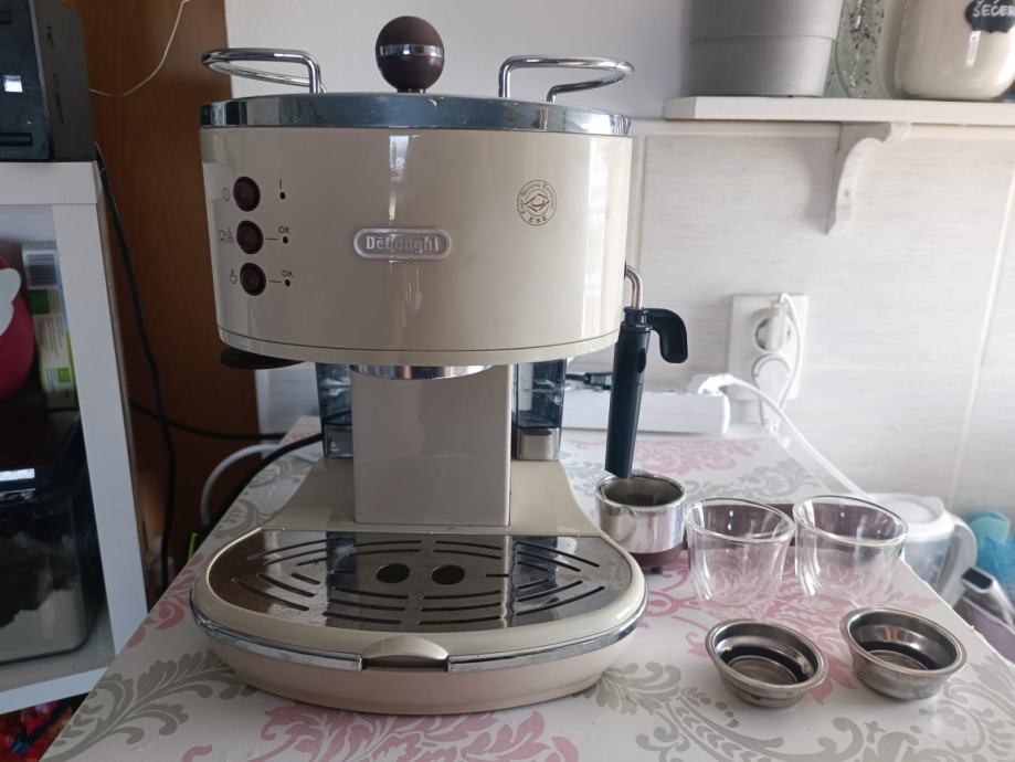 DeLonghi espresso aparat za kavu