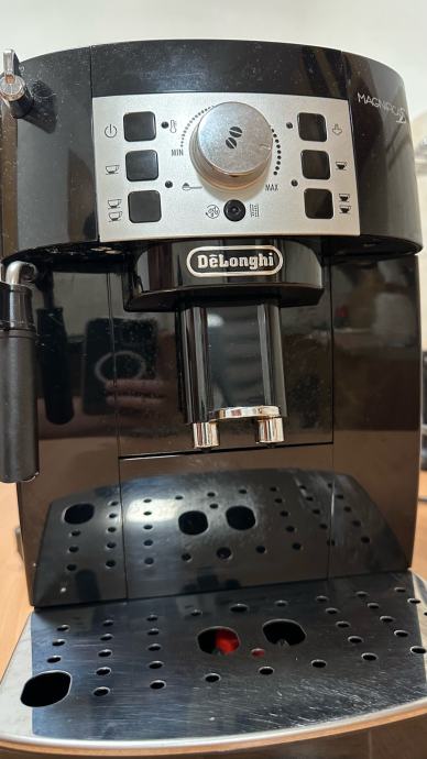 DeLonghi Aparat Za Kavu ECAM 21.117.B