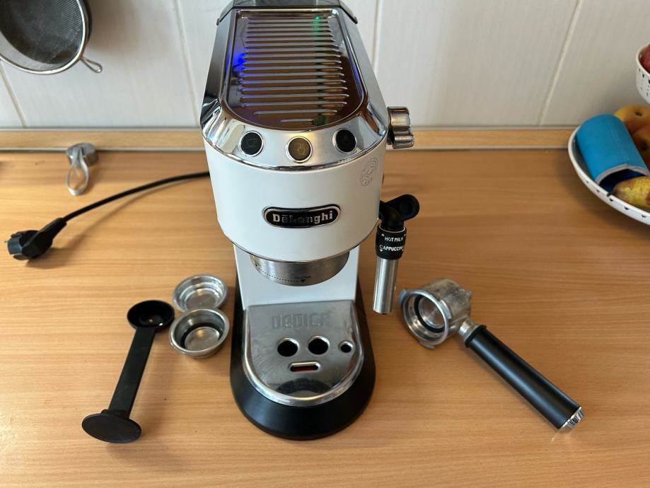 DeLonghi Dedica espresso aparat