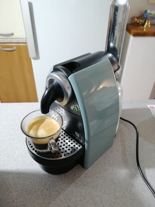 Nespresso aparat