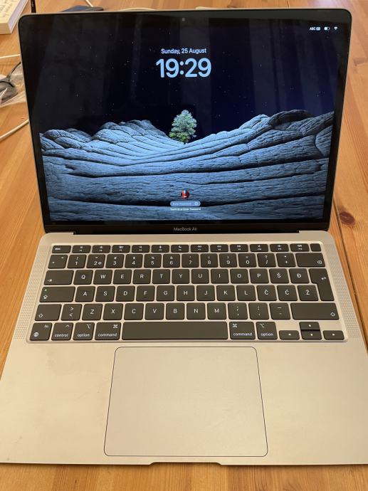 Apple Macbook M1 2020