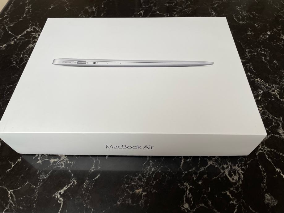 Macbook Air 13 inch 2015