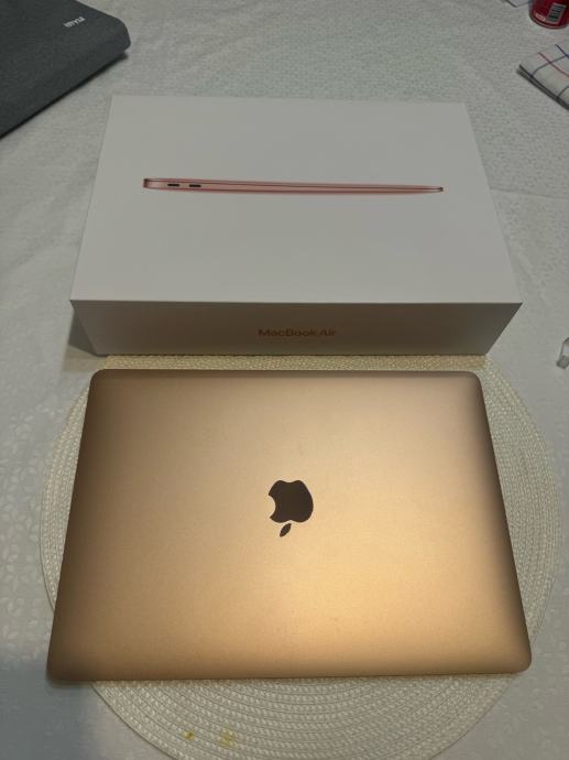 Macbook air M1 8/256 samo 6 ciklusa