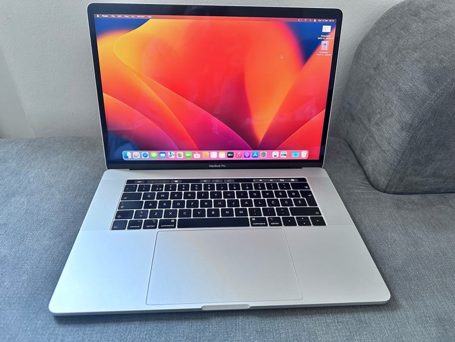 MacBook Pro 15” (Mid 2018) i7