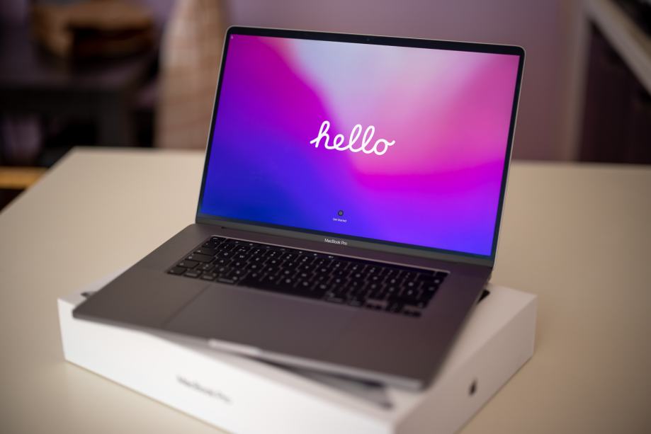 MacBook Pro 16-inch, 2019 (i9, 32GB RAM, 1TB, AMD Radeon Pro 5500M)