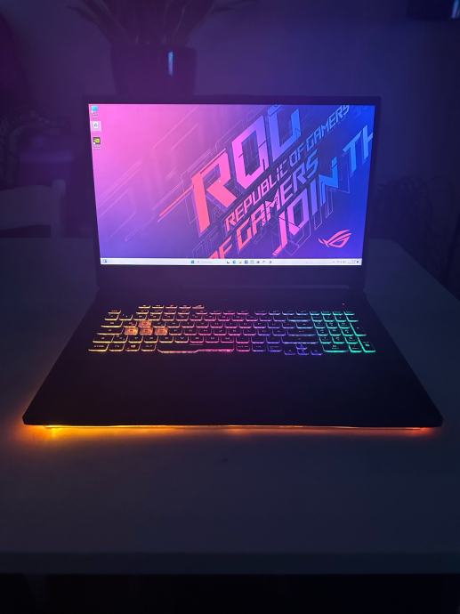 ASUS ROG STRIX 17"3