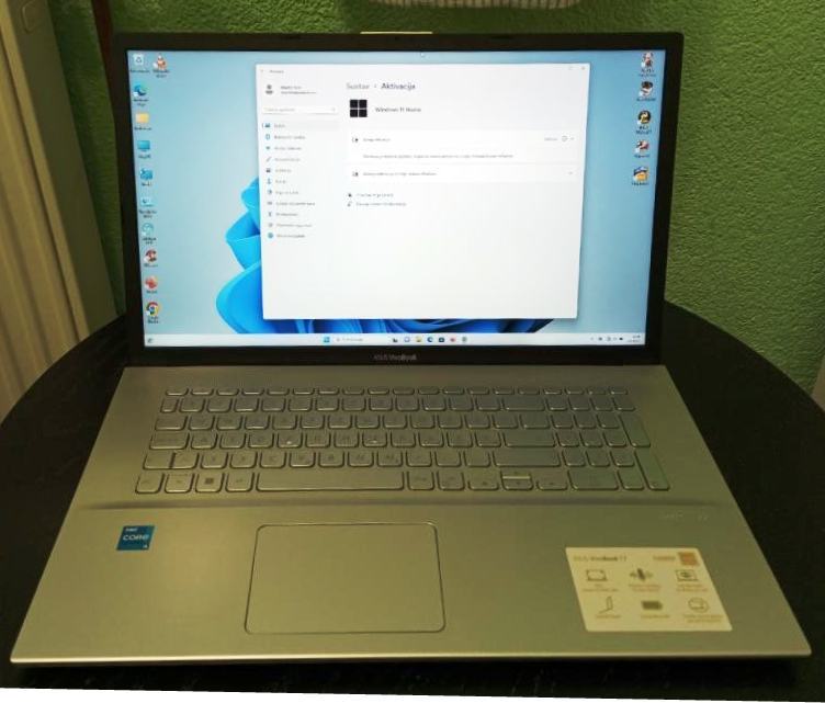 Asus Vivobook 17.3" FHD, intel i5, 8GB ram, SSD 512GB - NOVO!!!