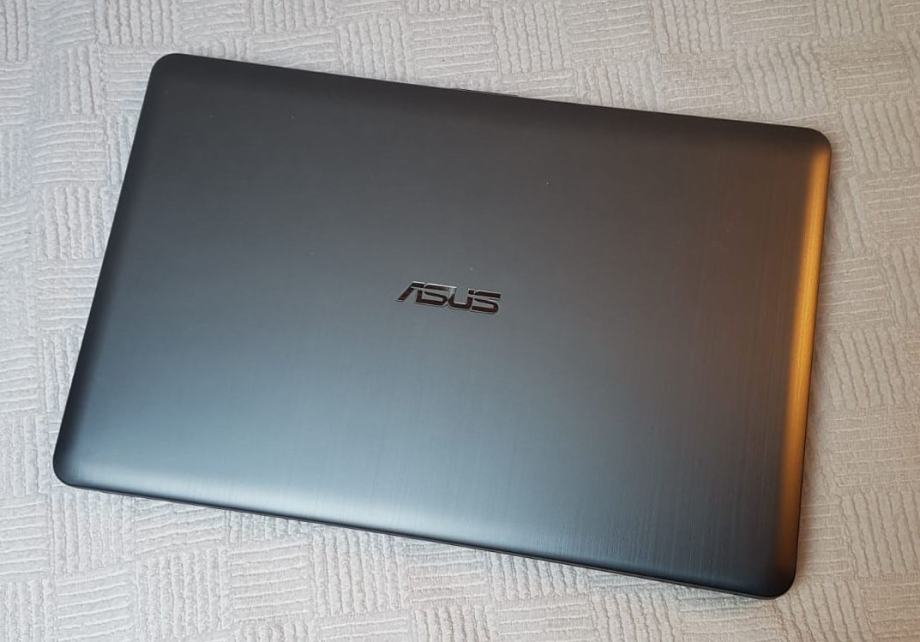 Asus x541s какие игры тянет