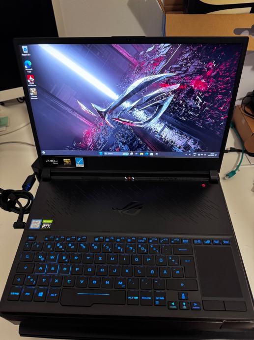 Asus zephyrus s 15 gaming laptop i7 / rtx 2080 / 16gb ram / 1tb ssd