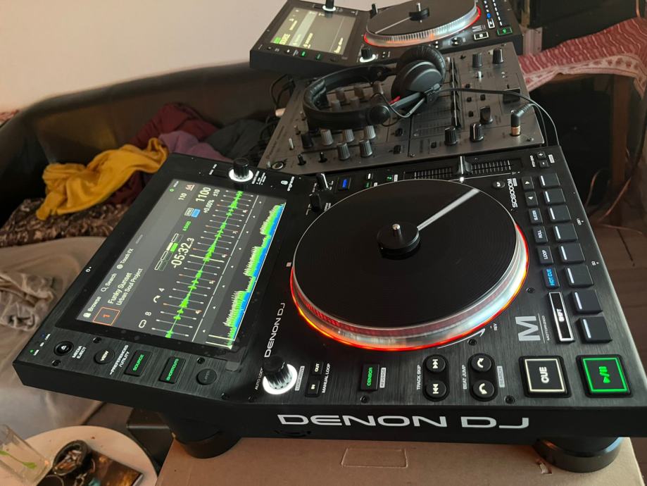 Denon DJ SC6000M player