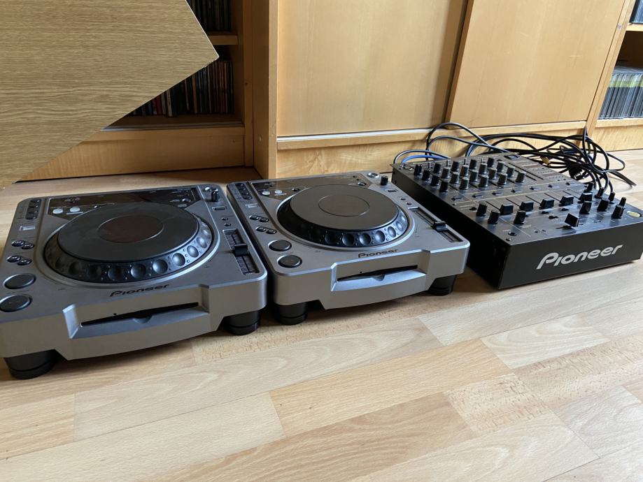 Pioneer cdj 800 dva komada + Pioneer djm 600 mixer