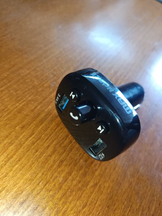 Bluetooth uređaj za komunikaciju u autu