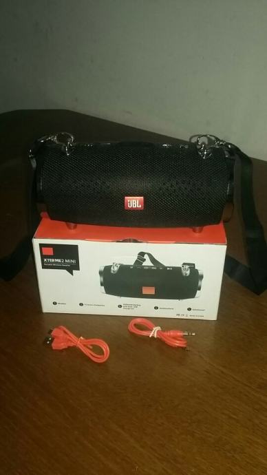 Bluetooth zvucnik JBL