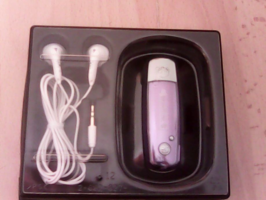 SONY mp3 walkman usb 512MB NOVO HITNO POVOLJNO