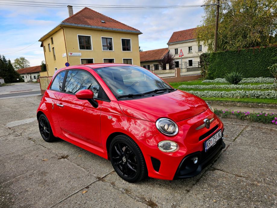 Abarth 595 1.4 T-JET *reg. godinu dana *top stanje *servisna