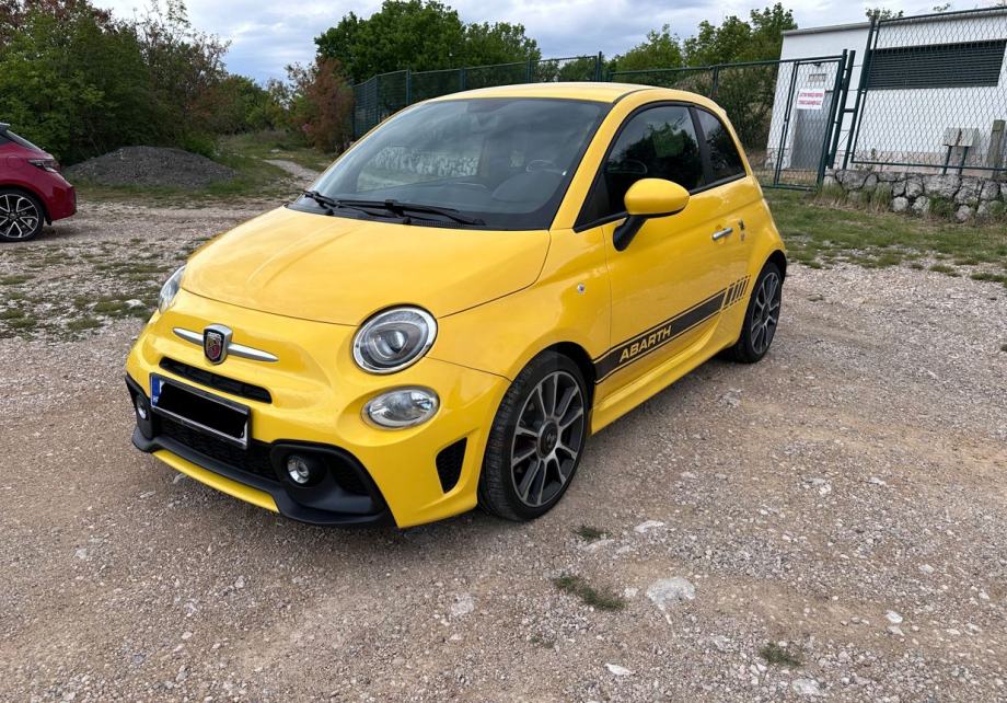 Abarth 595 - Monza Yellow