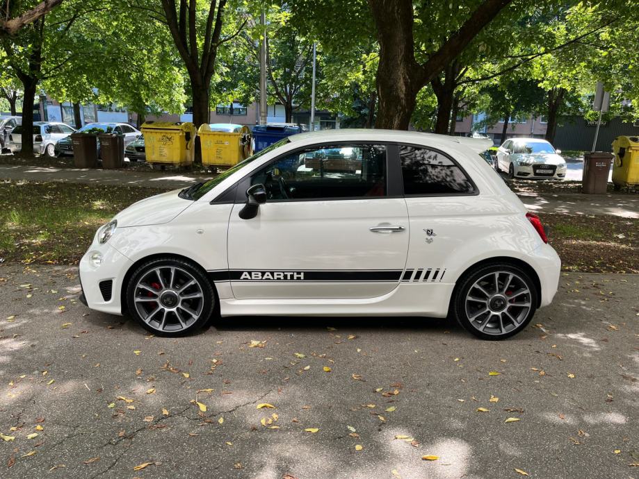 Abarth 595 Turismo 165 ks - video