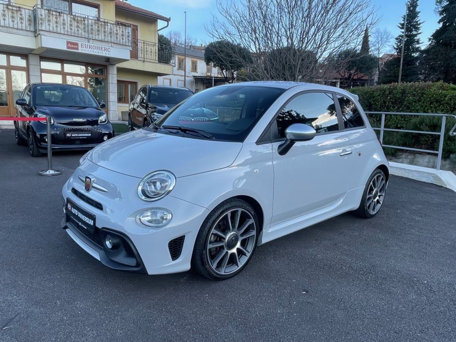 Abarth 595 Turizmo - LED, koža, navigacija, senzori