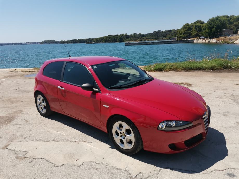 Alfa Romeo 147 1,6 TS 105