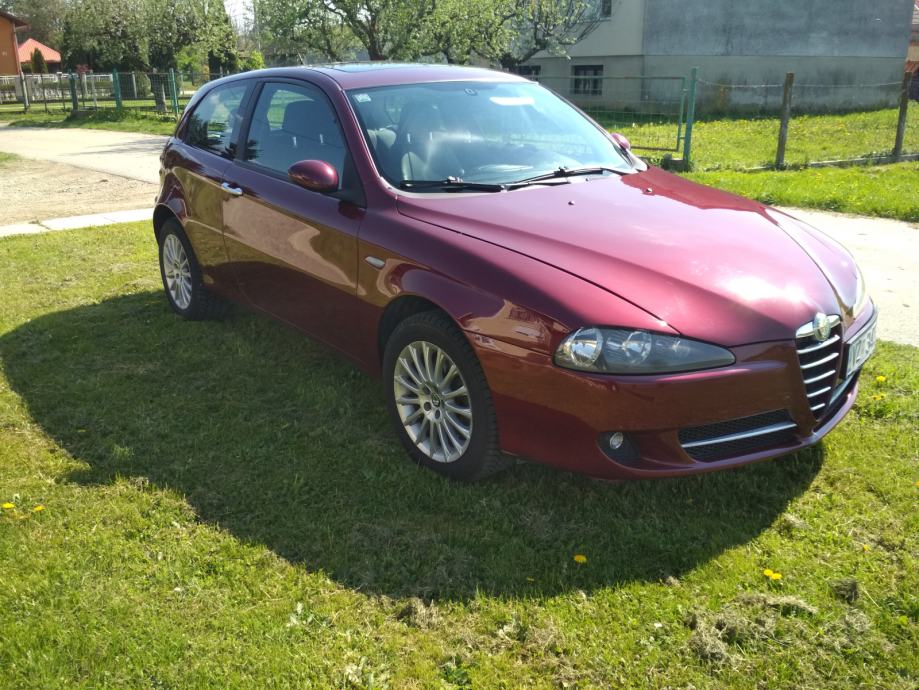 Крыло alfa romeo 147