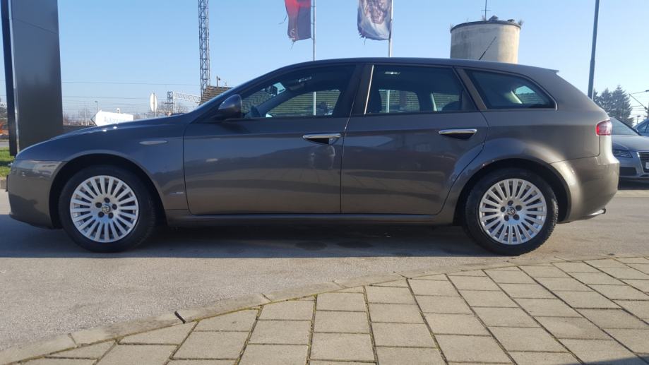 Alfa Romeo 159 SW 1,9 JTDM reg.03/2017, 2007 god.