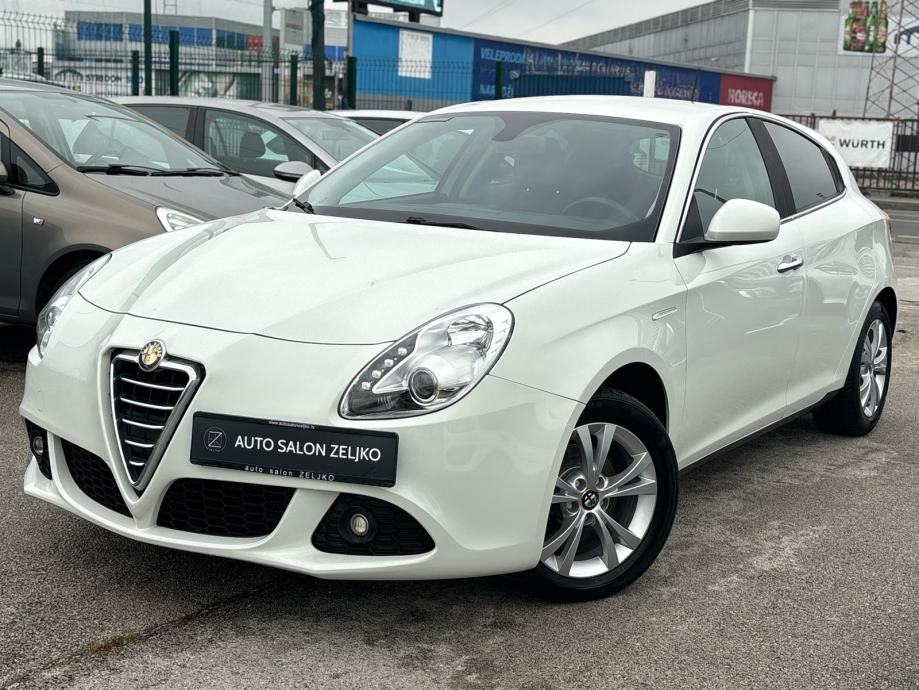 Alfa Romeo Giulietta 1,6 JTD ••D. N. A••AUTOMATSKA KLIMA••ALU••LED••