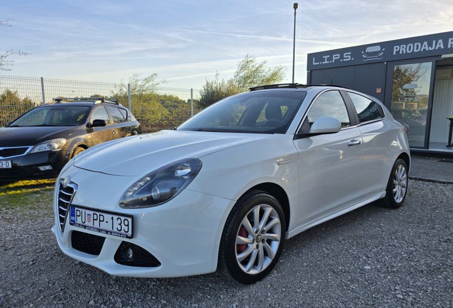 Alfa Romeo Giulietta 2,0 JTDM TCT 1. Vlasnik, Servisna, REZERVIRANA❗️