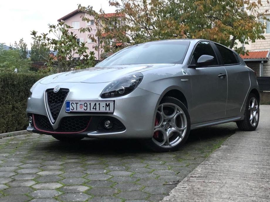 HITNO Alfa Romeo Giulietta 2,0 2018 god. 175 KS Diesel-Navigacij-Sport