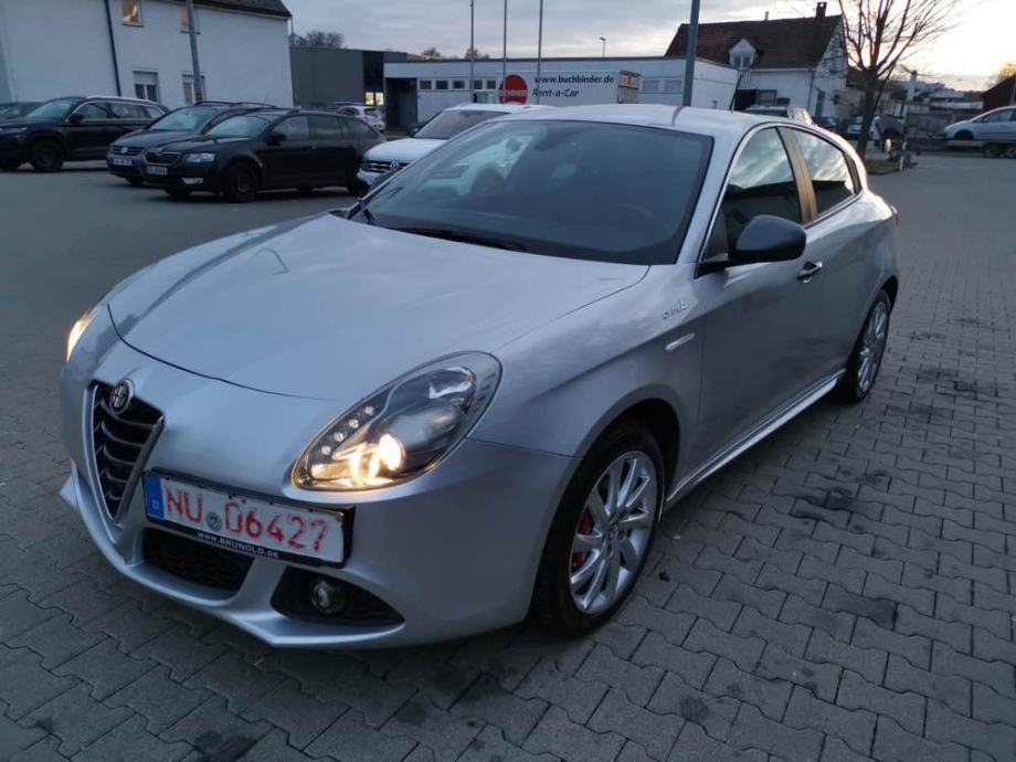 Alfa Romeo Giulietta 2,0 QV LINE // NAVIGACIJA // SERVISNA // NOVOOO