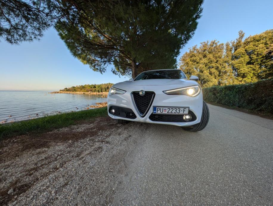 Alfa Romeo Stelvio Q4, 2.2 Diesel, 210 HP, reg. do 10/2025