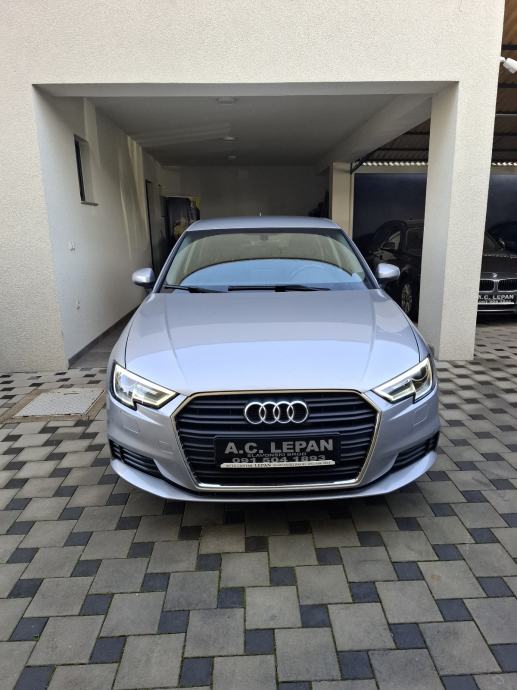 Audi A3 1,6 TDI,XENON,NAVIGACIJA,2016god,98tkm,JAMSTVO,PDC,TOP STANJE