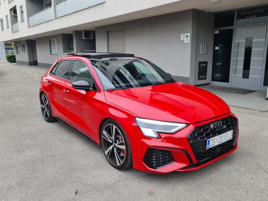 Audi A3 Sportback plugin hibrid 2x S line 45TFSIe S tronic, 2021 god.