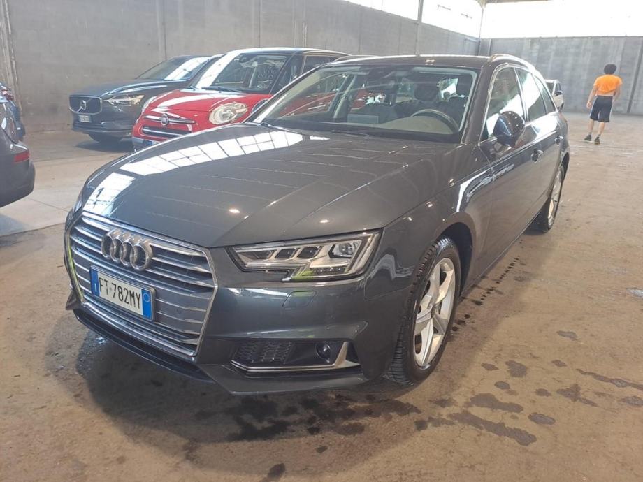 Audi A4 2,0 TDI S-TRONIC SPORT U PDV-U, LED, VIRTUAL, 3-ZONSKA KLIMA