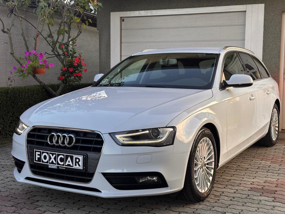 AUDI A4 Sport 2.0tdi XENON  NAVI MF LED TOP STANJE