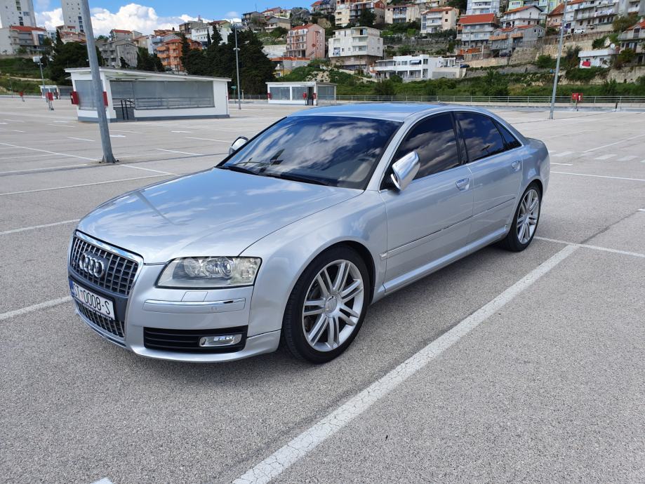 Audi a8 v10